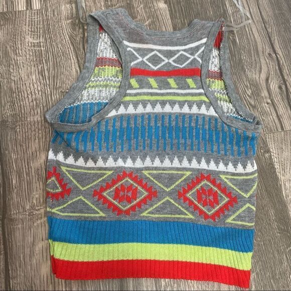 2/$20 DEREK HEART Cropped Aztec Striped Sweater Knit Tank vest - Picture 8 of 13